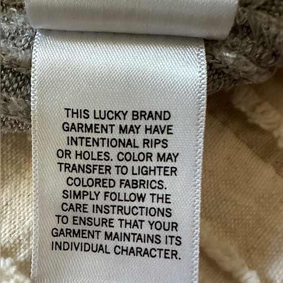 Lucky Brand 🍀 light grey thin sweater tank top - Picture 7 of 9